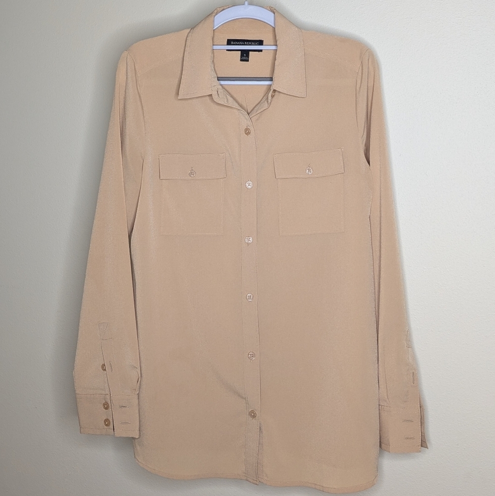 Banana Republic Classic Fit Long Sleeve Drapey Button Down In Golden Khaki